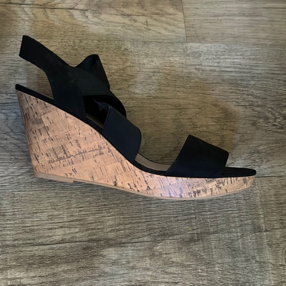 NEW! American Eagle Outfitters Black Sandals Size 12 - Picture 2 of 4